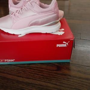 Girls Puma Sneakers
